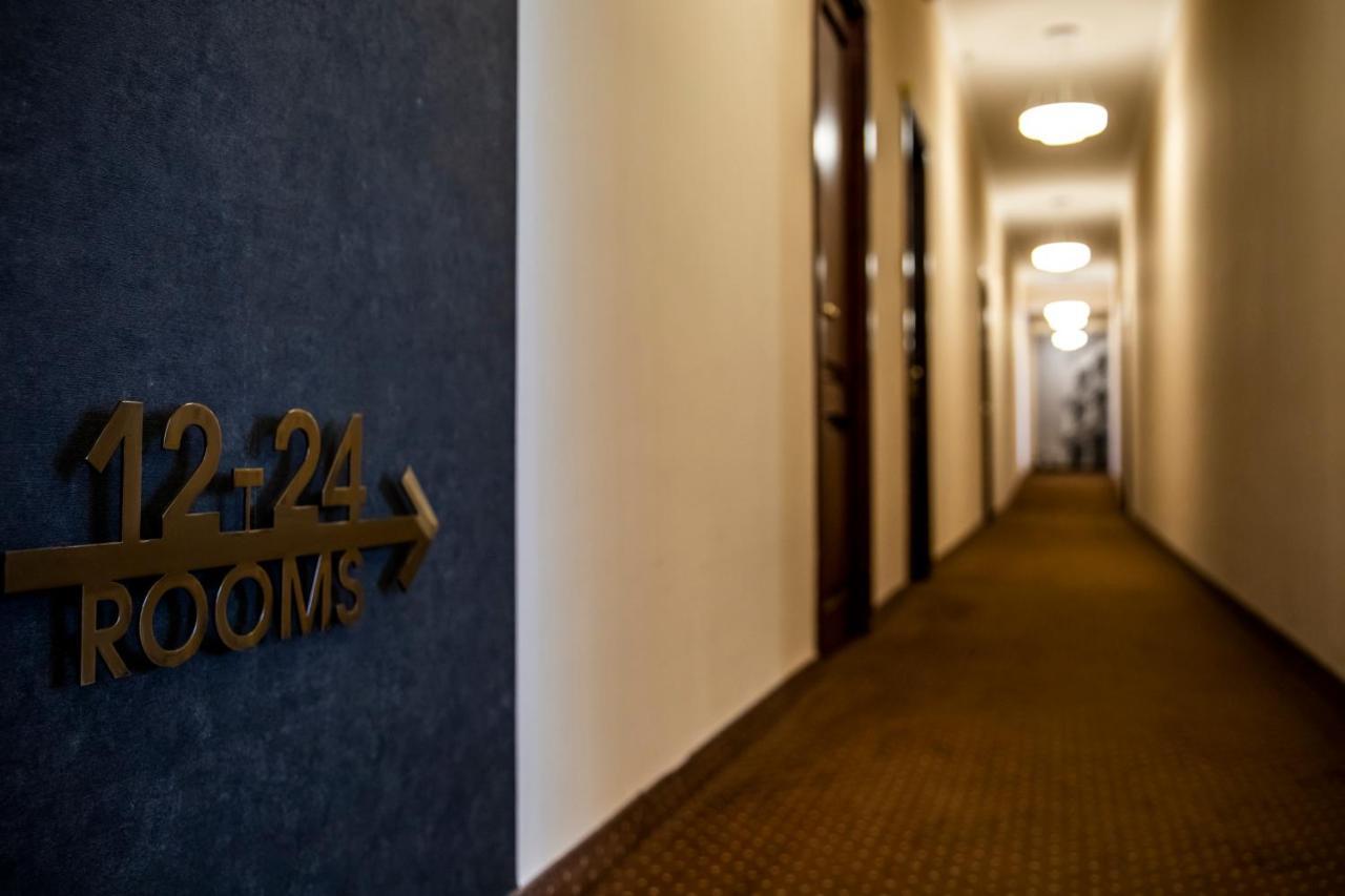 יירבאן 14 Floor Hotel מראה חיצוני תמונה