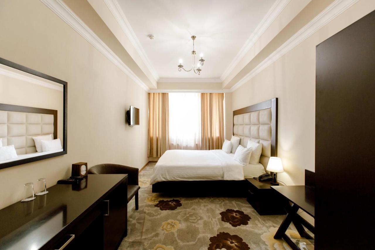 יירבאן 14 Floor Hotel מראה חיצוני תמונה