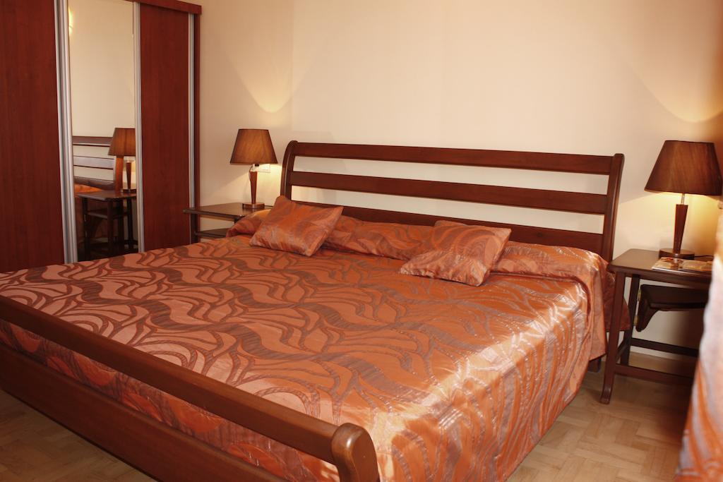 יירבאן 14 Floor Hotel מראה חיצוני תמונה